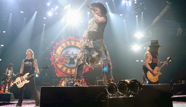 Konser GUNS N’ ROSES Bawakan 20 Lagu