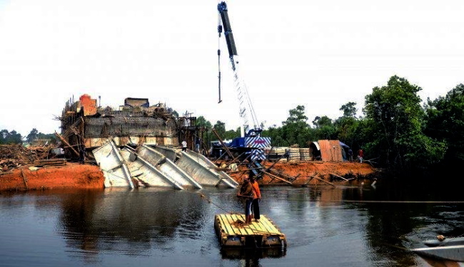 Jembatan Bah Biak Ambruk, Akses Lintas Siantar Tanah Jawa Terhambat