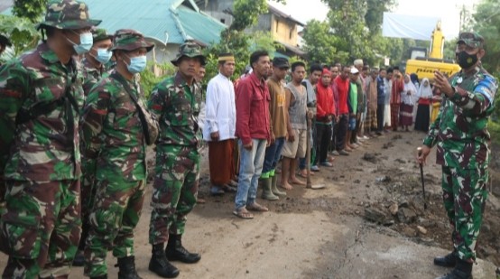 Satgas Zeni TNI AD Mulai Rekonstruksi Jembatan di Desa Rade, Kabupaten Bima