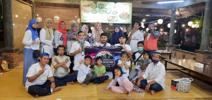 Camping Adventure Family Jakarta Gelar Baksos Beri Santunan Bersama Griya Yatim, dan Dhuafa