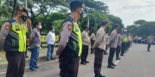 Antisipasi Kerumunan Jelang Lebaran, Polres Jakbar Bersama Tiga Pilar Giatkan Patroli Cegah Pelanggaran Prokes