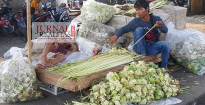 Ketupat Makanan Resmi di Hari Idul Fitri