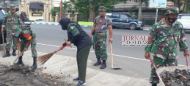 Peringati Hari Juang Kartika, DPD Hipakad Provinsi Jambi Ikuti Goro Sekitar TMP Satria Bhakti Bersama Jajaran TNI