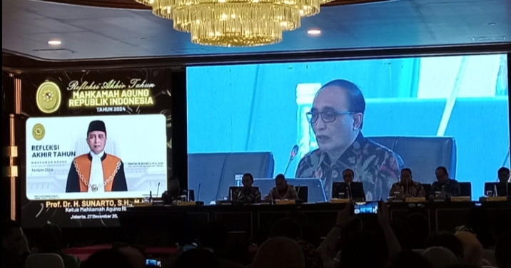 Ketua Mahkamah Agung RI Sampaikan Refleksi Akhir Tahun 2024, Jurnalis Antusias Tanya Jawab