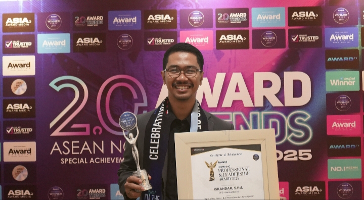 Mentorbox.id Raih Penghargaan Indonesia Most Recommended Education Award 2025, Iskandar Dinobatkan sebagai CEO of the Year in Business Education